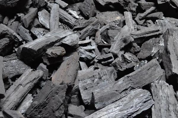 介绍木炭的种类和用途